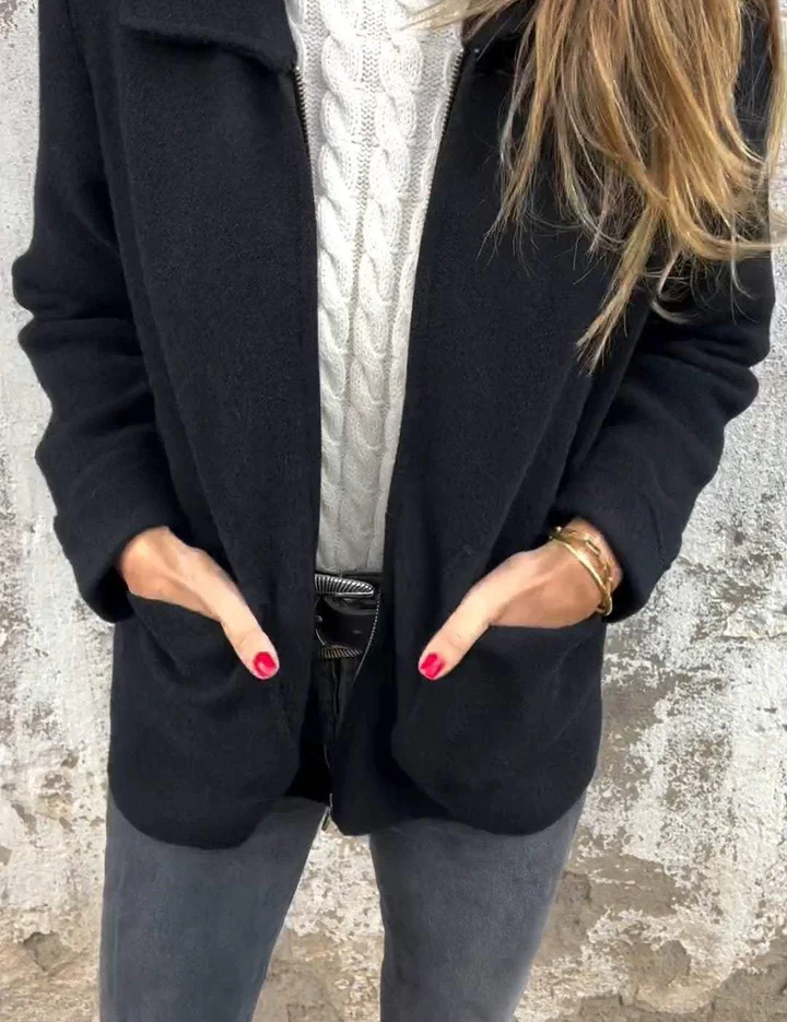Part jacket in feminine design with a two -color look for women-3