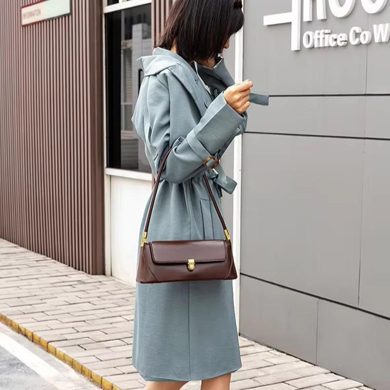 Ava | Vintage Imitation Leather Messenger Bag