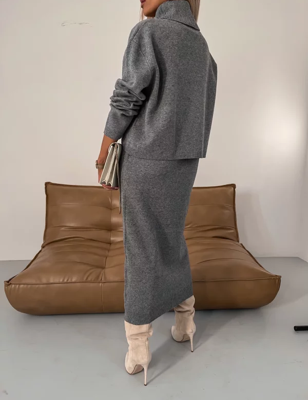Sweater with turtleneck and midi dress in stylish set-6