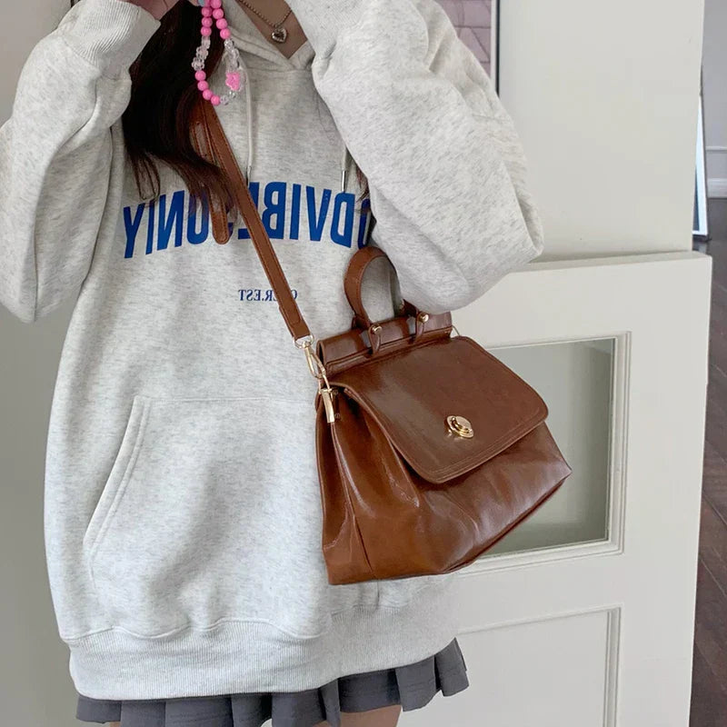 Fleur | Women's Chic Vintage Faux Leather Shoulder Bag