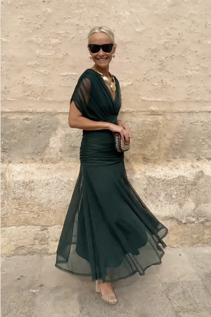 Elegant V-Neck Maxi Dress for Women - Flattering Summer Dress for Parties and Events 5