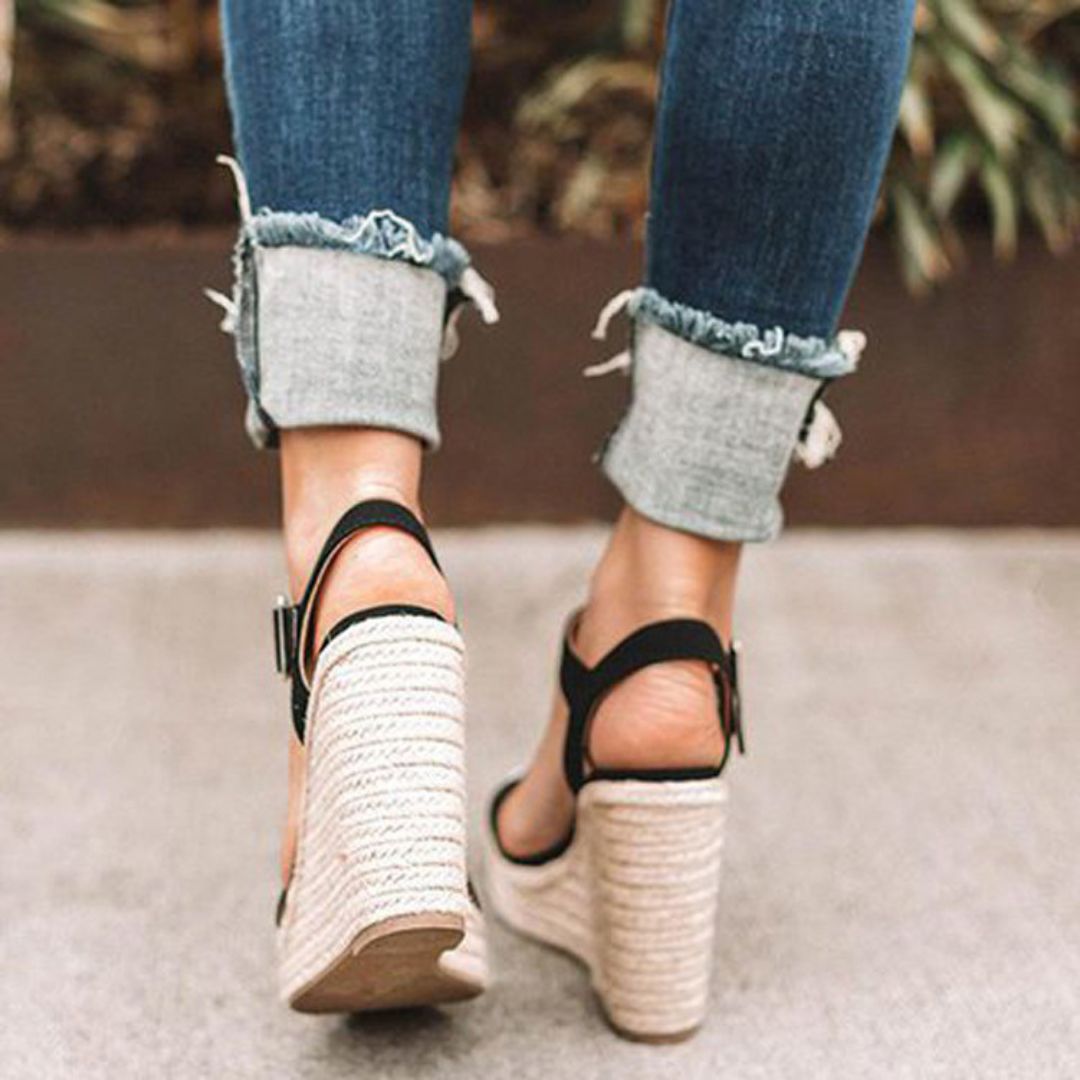 Loscana-Wedge-Slipper-Heels-Elegant-wedge-heels-with-strap-Fashion-Nora-3.jpg