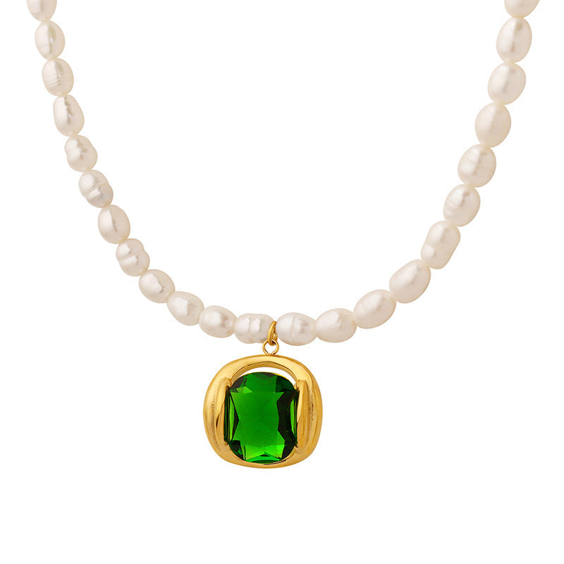 LAYLA | Green Pendant Pearl Necklace