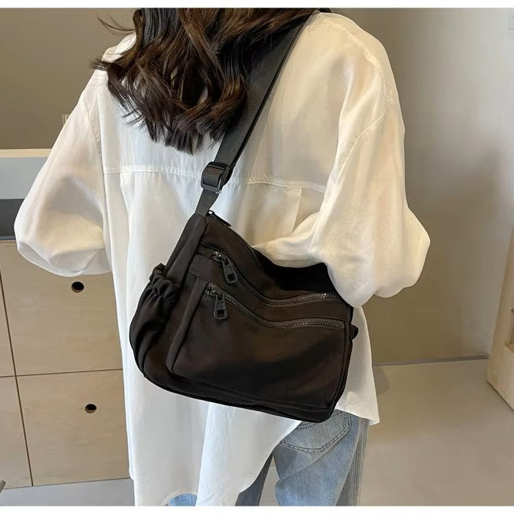 Iris | Customizable Multi-Pocket Shoulder Bag