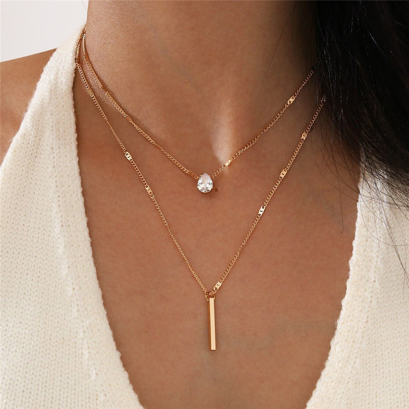 SparkleTwist | Layered Chain Necklace for Modern Elegance