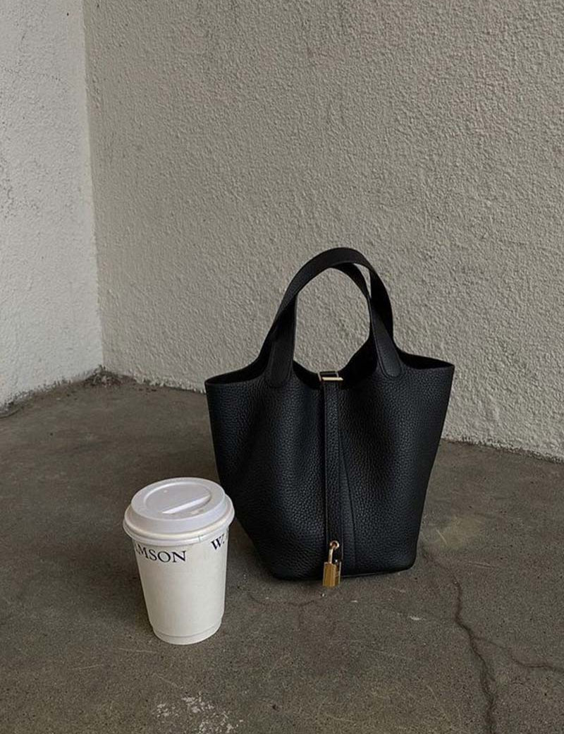 Soera-Pia-bag-01_9f40fa8c-a5fd-4762-8420-0fae8a0e5312.jpg