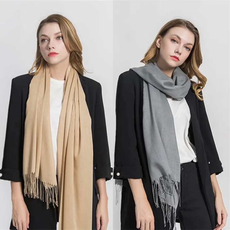 Sylvania-Scarf-cashmere-scarf-for-women-for-fall-and-winter-Fashion-Nora-2.png