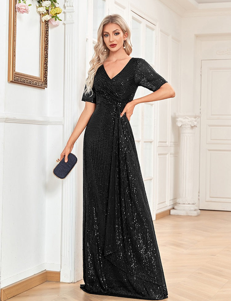ELIA | An elegant dress