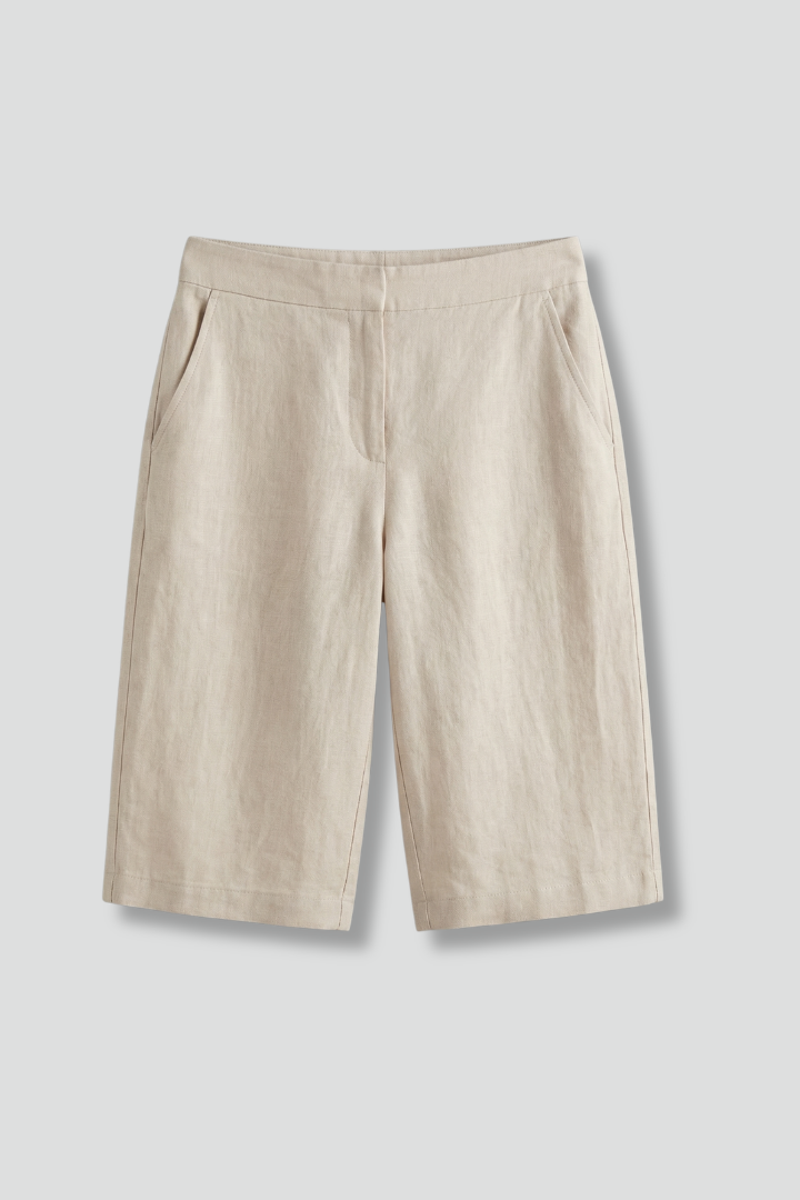 Women's Knee-Length Casual Shorts with Elastic Waist and Side Pockets for Stylish Comfort 1