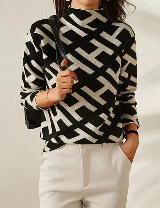 Chic and fashionable sweater-1